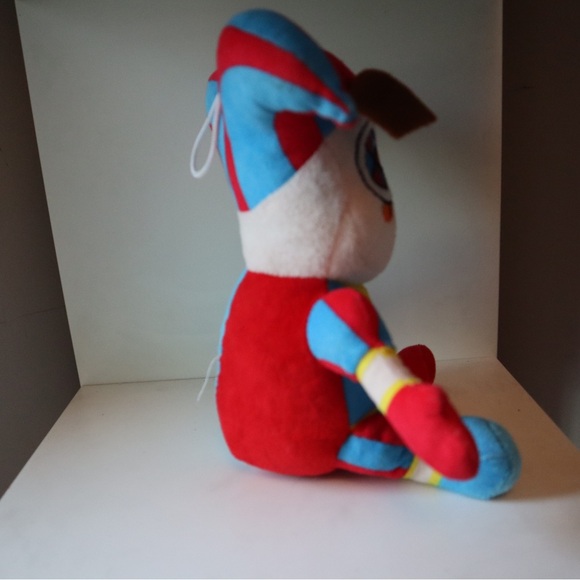 Digital circus doll - Picture 2 of 4
